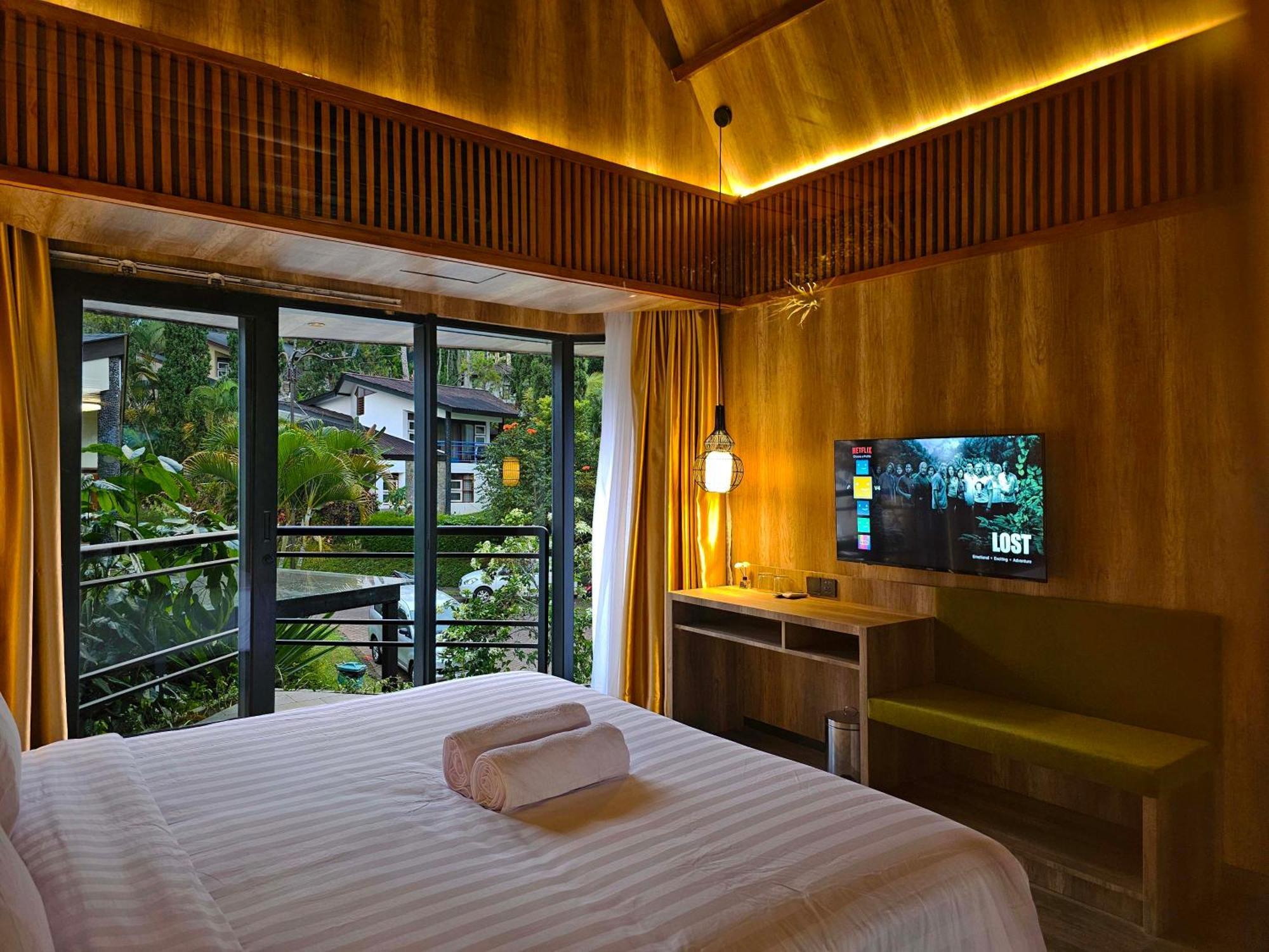 Villa 4-Br Klub Bunga No 4 Batu Malang المظهر الخارجي الصورة