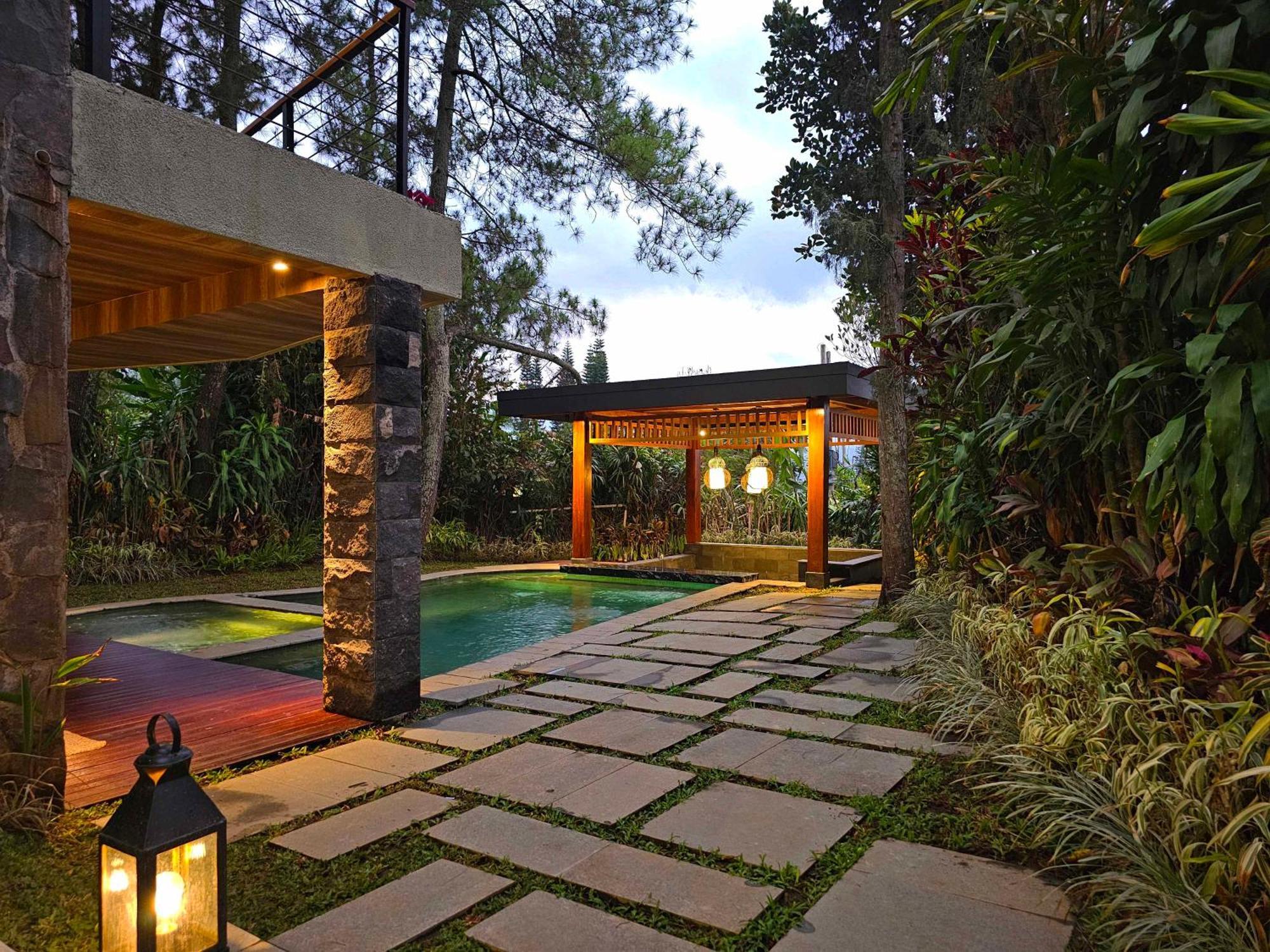 Villa 4-Br Klub Bunga No 4 Batu Malang المظهر الخارجي الصورة