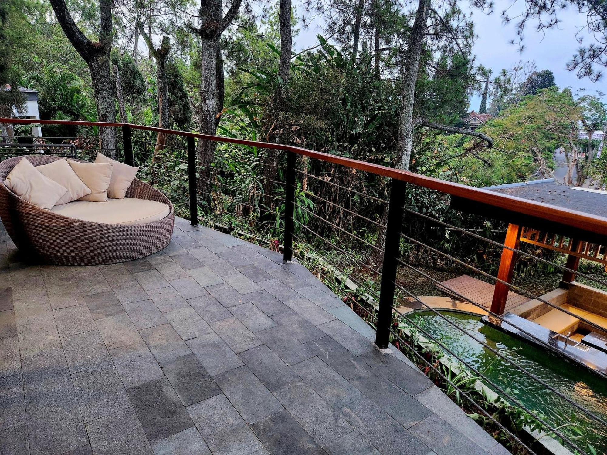 Villa 4-Br Klub Bunga No 4 Batu Malang المظهر الخارجي الصورة