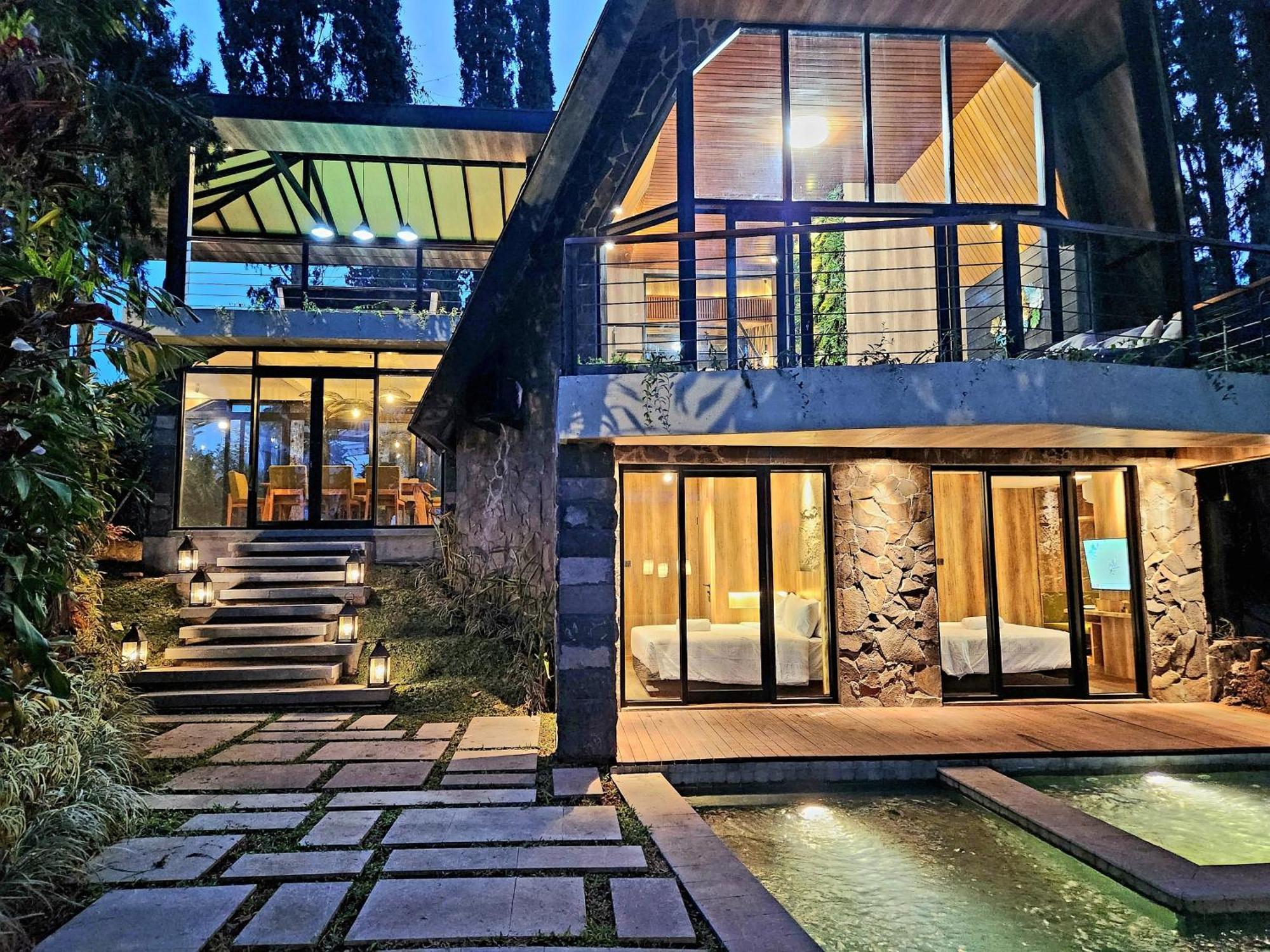 Villa 4-Br Klub Bunga No 4 Batu Malang المظهر الخارجي الصورة